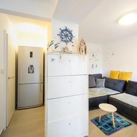 Romanticni Oddih Ob Plazi San Simon - Romantic Retreat Near San Simon Apartment