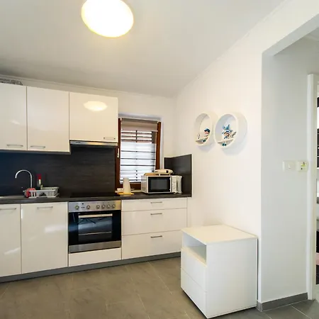 Romanticni Oddih Ob Plazi San Simon - Romantic Retreat Near San Simon Izola